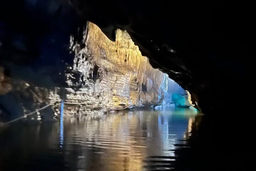Shared Day Tour Karst Cave and Taoism Temple