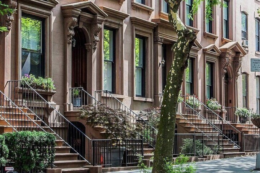 Splendor and Scandal in Brooklyn Heights: A Self Guided Tour