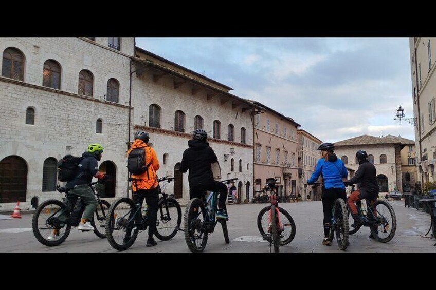 5 days between Rome and Umbria: with private transfer and e-bike tour