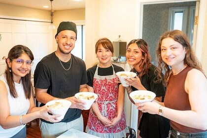 Tokyo: Ramen & Gyoza Cooking Class with Local Supermarket Tour