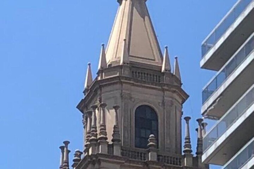 Private Tour in Montevideo by Premium Vehicle