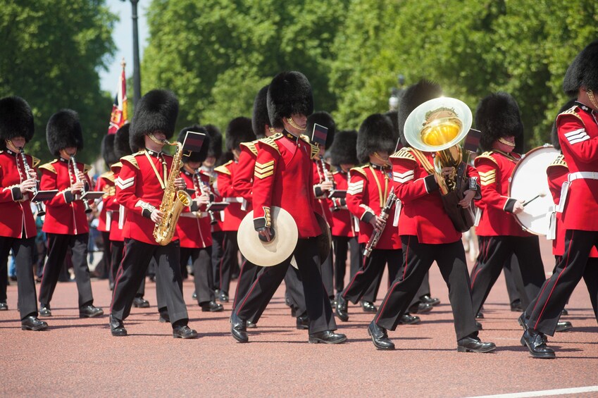 Private Westminster Abbey & Changing of the Guards Guided Tour