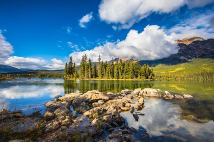 Self-Guided Canadian Rockies Bundle: Drive & Walk With Audio Tour