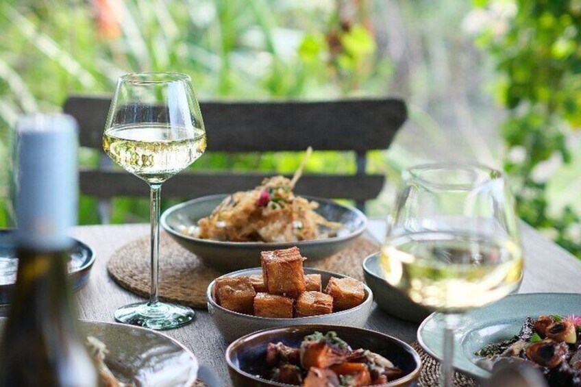 A 3 course lunch at Khwa Ttu is included in your tour