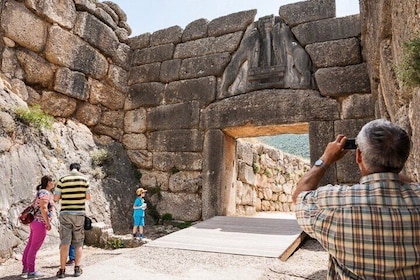 Exclusive Private Day Trip Athens to Mycenae