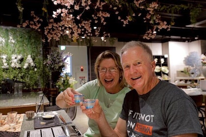 Kirschblüte & japanische Sake-Verkostung in Shinjuku