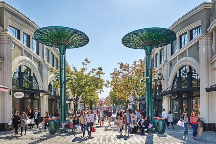 Luxury Outlet Shopping Half Day Experience in Shanghai