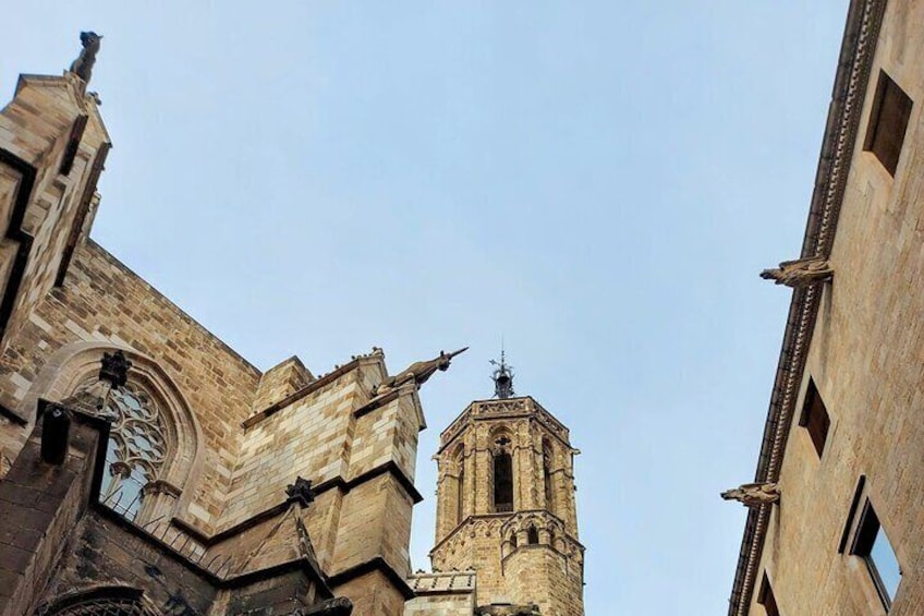 Barcelona Old City and Hidden Gems Private Walking Tour