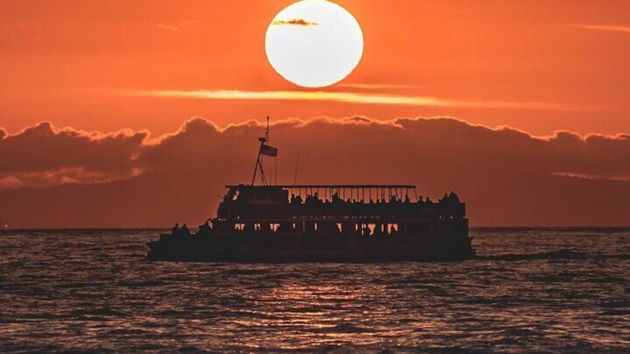 Relaxing Sunset Cruise in Newport Beach