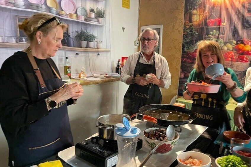 Spanish Cooking Class with Market Visit and Churros