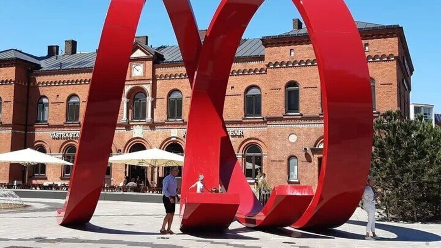 Half Day Self-Guided Audio Walking Tour in Cosmopolitan Malmö