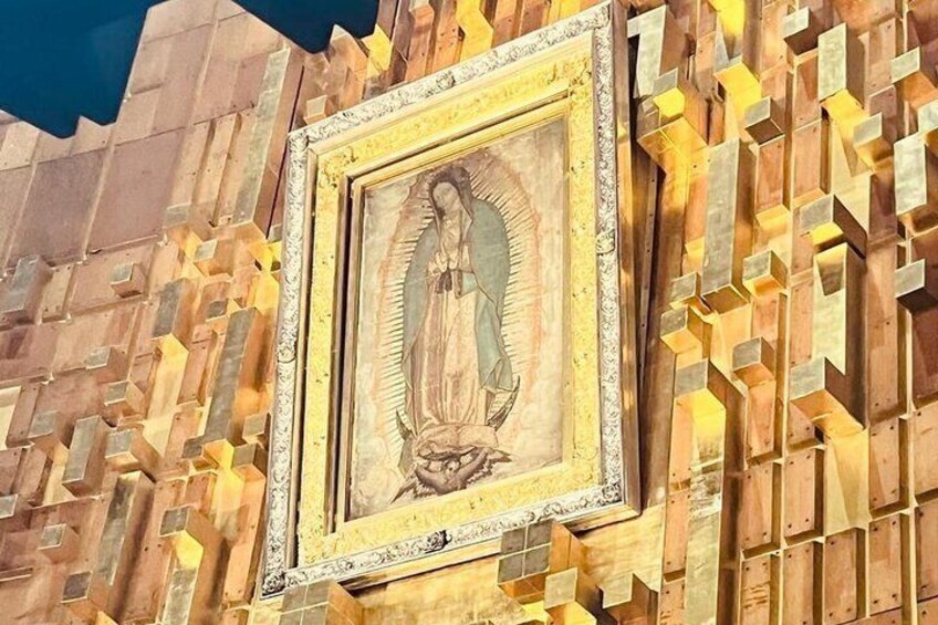 Private Tour of the Pyramids and Basilica of Guadalupe from CDMX