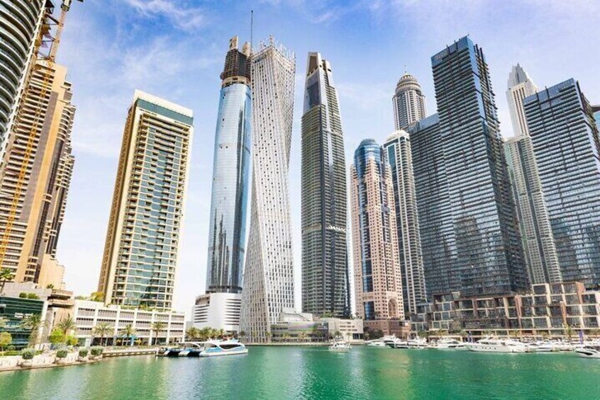 Marina Half Day Private Luxury Yacht Tour