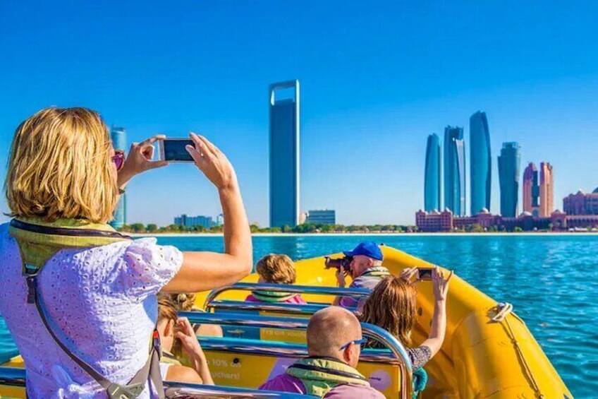 Dubai 60-Min Yellow Boat Tour