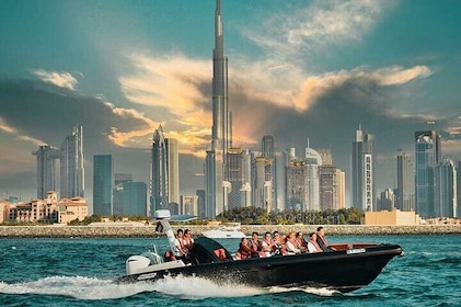 Dubai Black Boat oplevelser