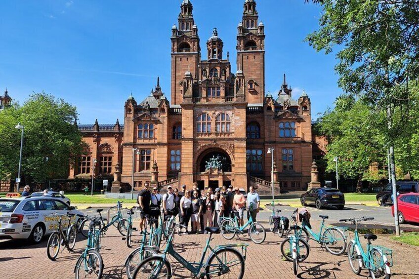 Glasgow City Bike Tour and Craft Beer Experience
