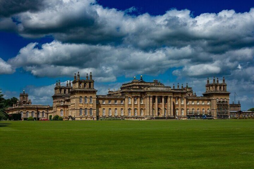 Downton Abbey to Cotswolds 11 Hour London Tour