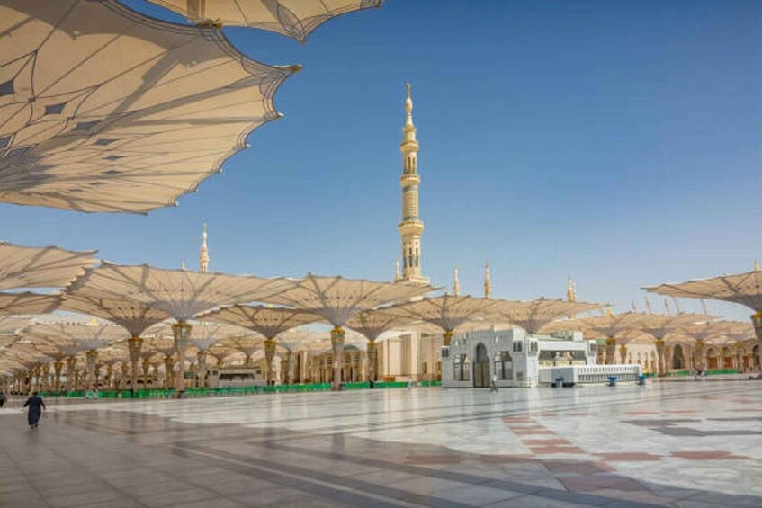 Picture 3 for Activity From Jeddah: 5 Days Mecca and Medina Tour Package