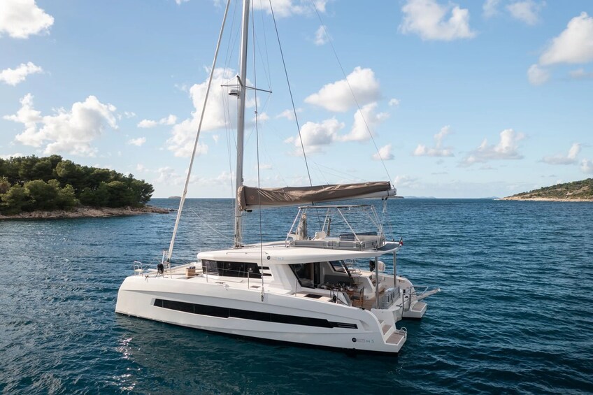 Vilamoura Half Day Sailing Tour in Algarve Coastline