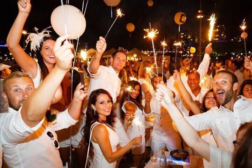 San Andreas White Night Tour with Buffet Dinner and Open Bar