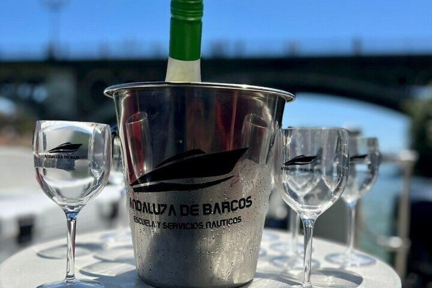 Romantic boat ride 1h. (private)