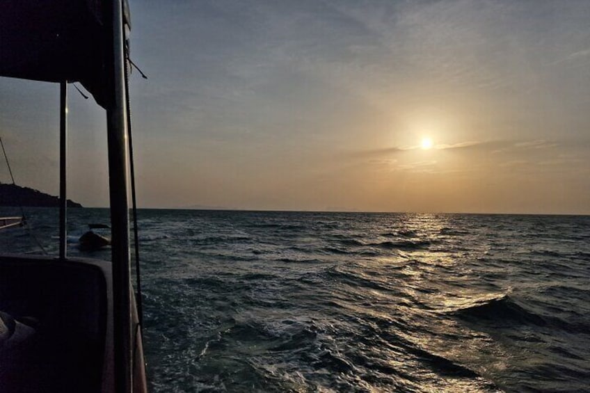 Exclusive Koh Samui Sunset Cruise on Premium Sailing Boat