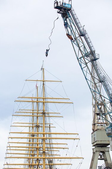Picture 8 for Activity Hamburg: Bungee Jumping 50 Meters High over the Harbor