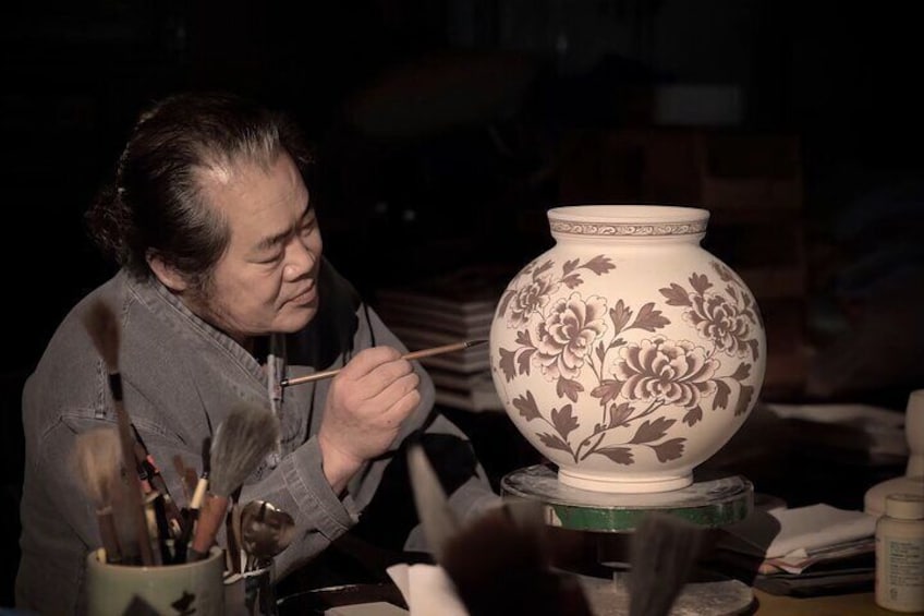 Dali Yunnan Local Market Pottery Making Eco Tour