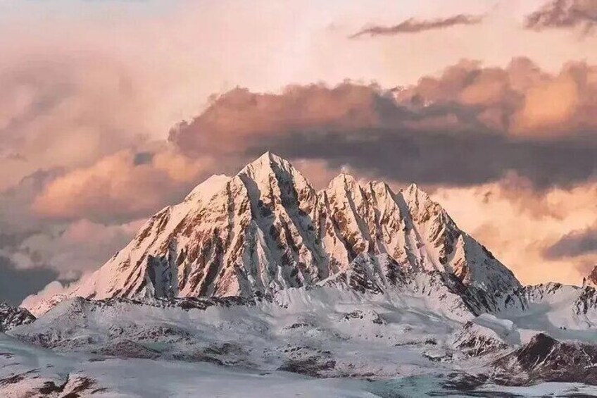 4 Day Balang Mountain Zesangla Gongga Sky Garden Sichuan Tour