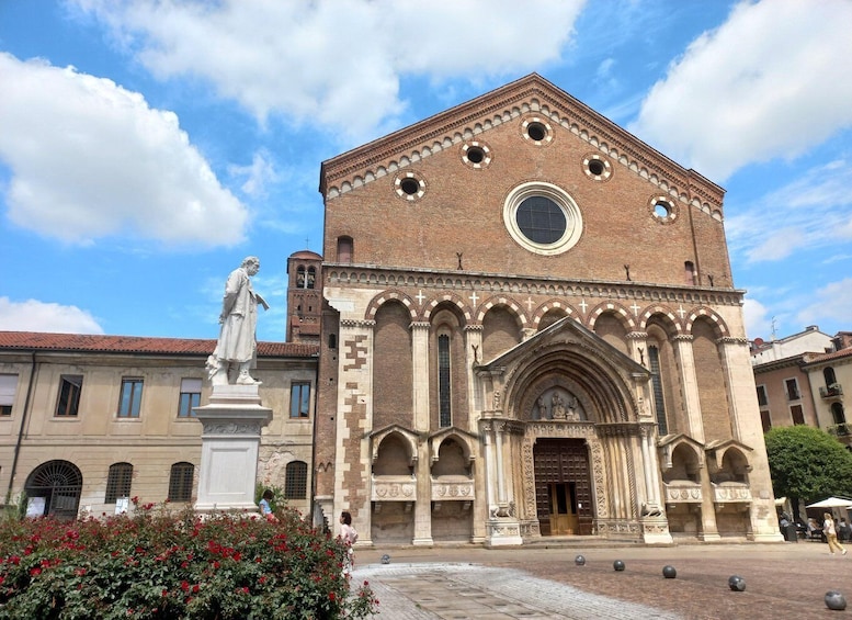 Picture 1 for Activity Vicenza: Secret City Guided Walking Tour