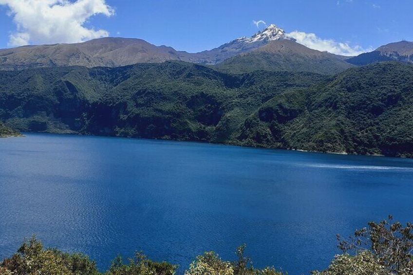 walking cuicocha