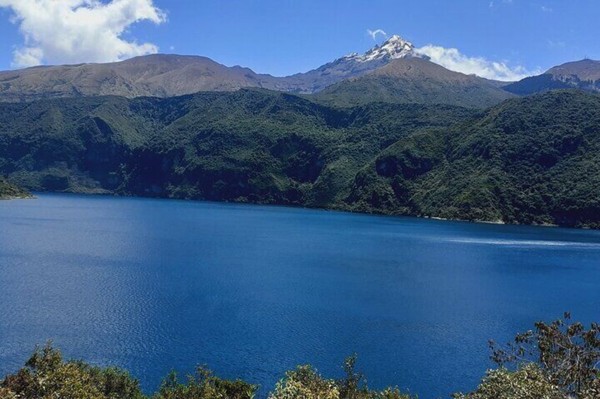 walking cuicocha