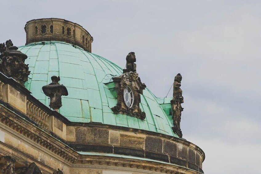 Guided Spanish Tour of Potsdam Discover its Beauty