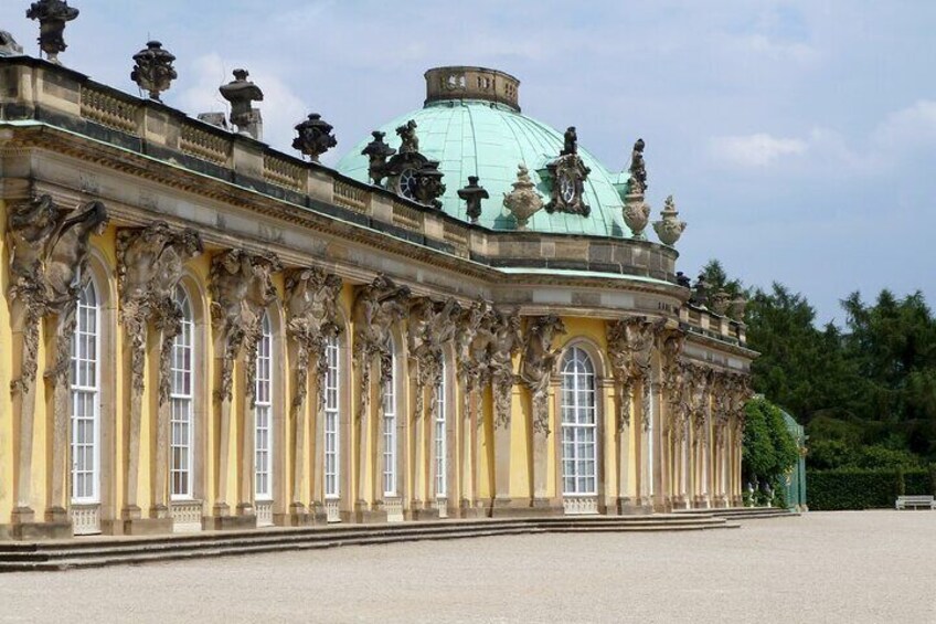 Guided Spanish Tour of Potsdam Discover its Beauty