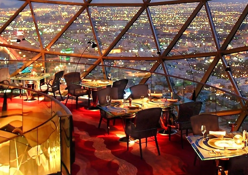 Dining in Riyadh @ The Globe Restaurant