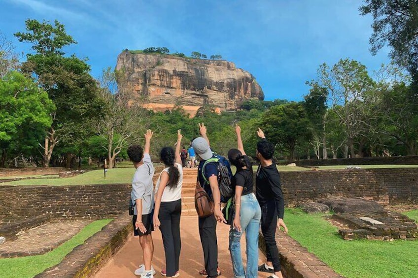 Sigiriya Rock, Village Tour and Wild Elephant Safari Sri Lanka