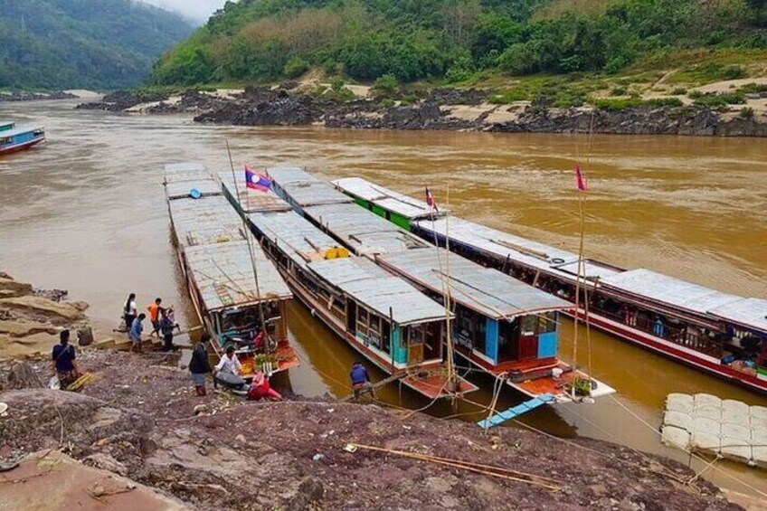 Luang Prabang 2 Day Slow Boat Transfer to Huay Xai