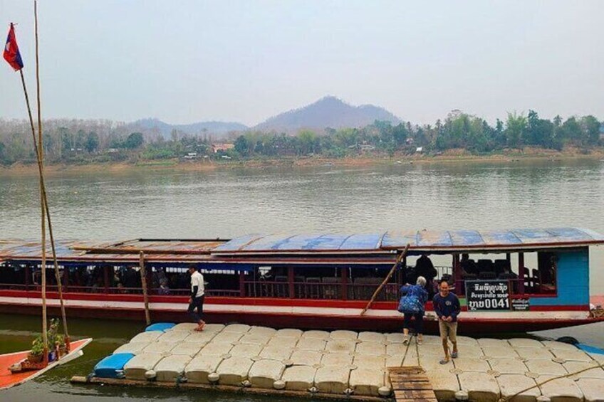 Luang Prabang 2 Day Slow Boat Transfer to Huay Xai
