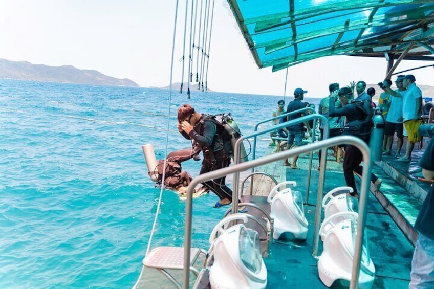 Discover Nha Trang Bay: Sea Walking Adventure and Local Cuisine