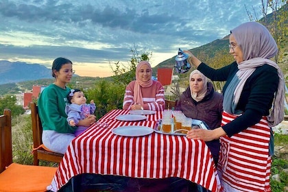 Cooking with a Local Family in Chefchaouen with Mountain View