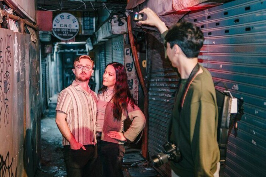 Seoul Neon-sign Photoshoot and Hidden gem History Walking Tour