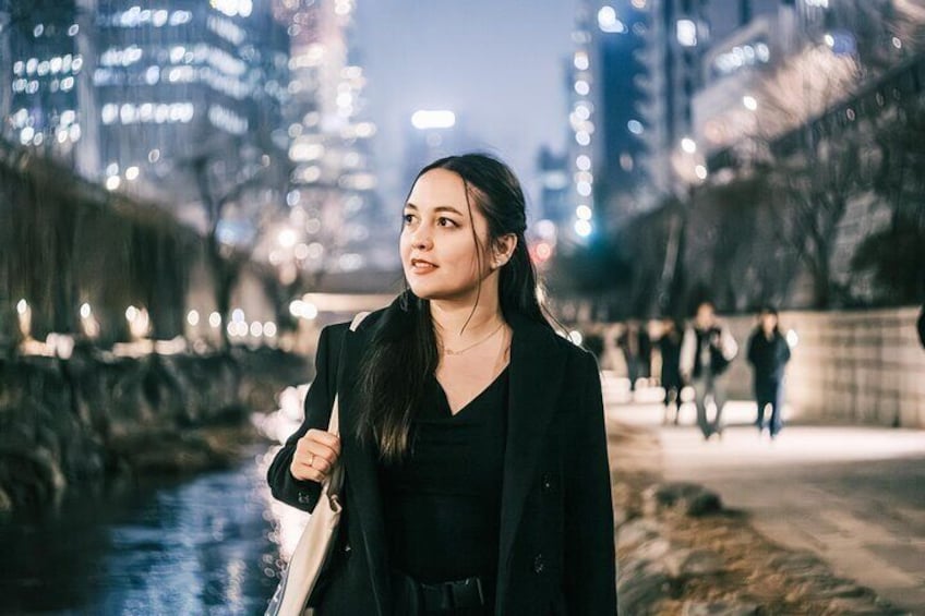 Explore Hip Seoul: MZ Night Vibes, Vintage Streets & Neon Views