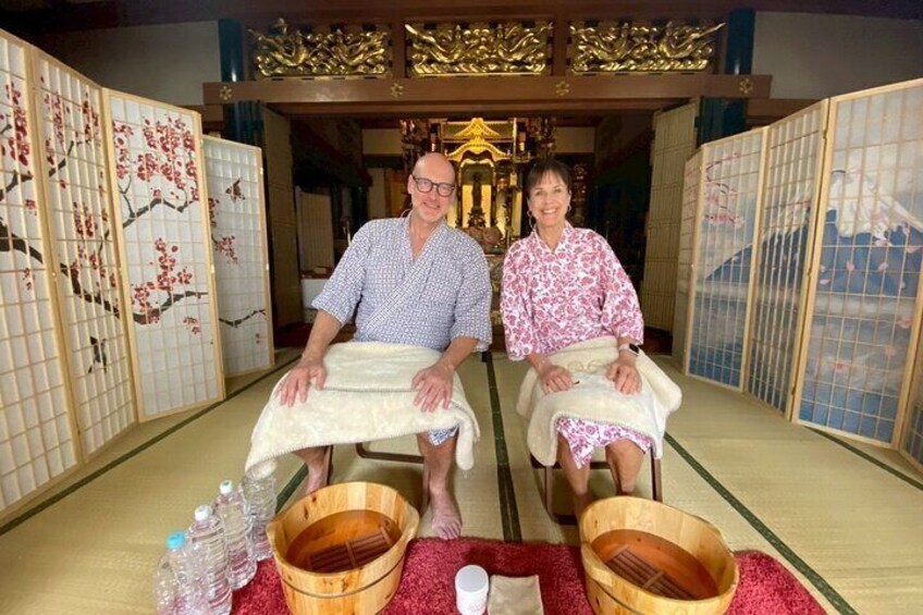 Osaka: Zen Japan Massage with Bamboo Stick at the Temple 120-min