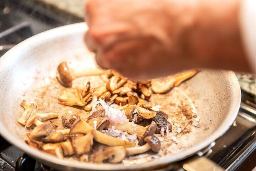 Best Italian Pasta Class in Los Angeles Includes 3 Course Meal