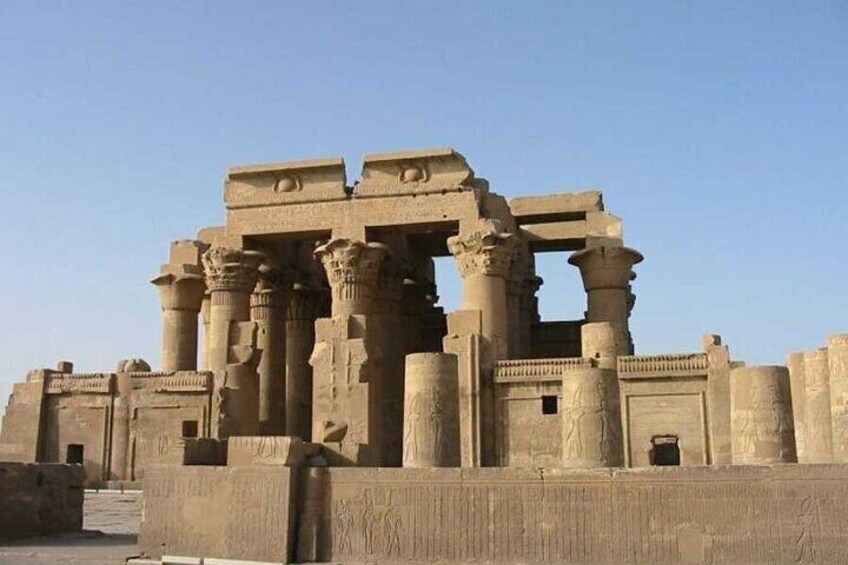 Guided Tour to Visit Edfu Kom Ombo Temples from Luxor