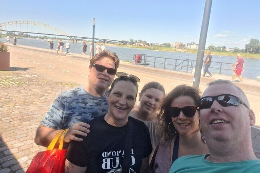 Scheveningen Scavenger Hunt with Audio Guide