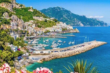 From Naples: Full day Tour of Positano, Amalfi and Ravello