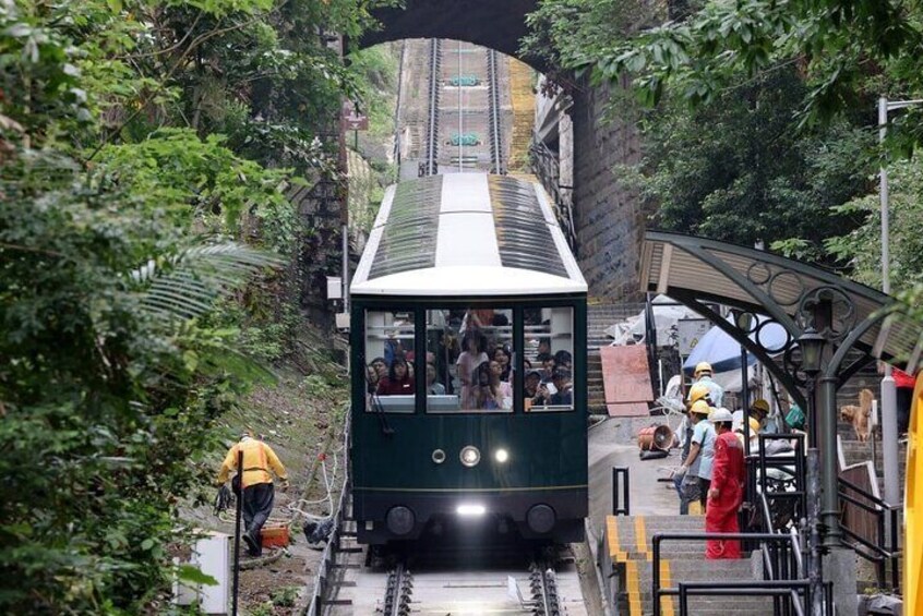 Hong Kong Peak Tram and Sky Terrace 428 Tickets (Optional)