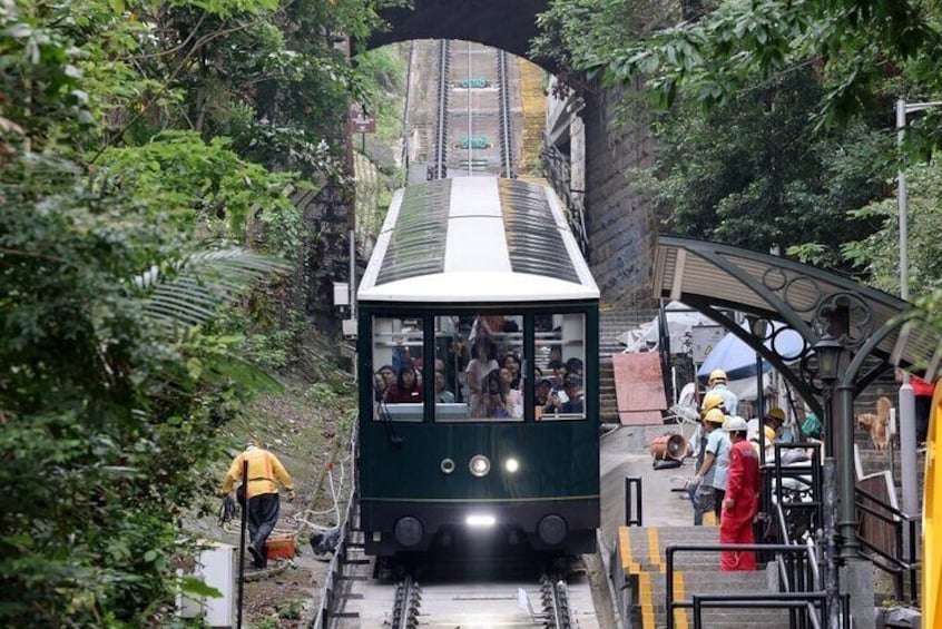 Hong Kong Peak Tram and Sky Terrace 428 Tickets (Optional)