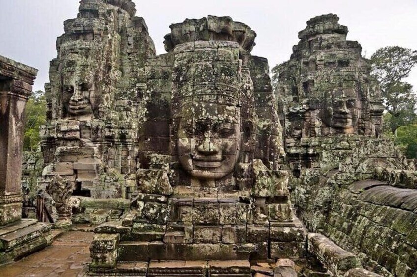 2-Day Angkor Wat & Siem Reap Tour from Pattaya, Thailand
